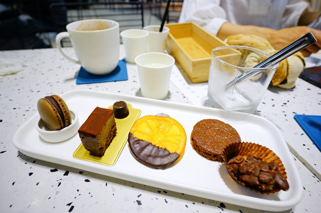 食記|屏東 Cacao Farm Formosa 福爾摩莎可可農場 清水模咖啡廳 2021屏東旅遊新景點推薦! - 第12張圖 食記|屏東 Cacao Farm Formosa 福爾摩莎可可農場 清水模咖啡廳 2021屏東旅遊新景點推薦!