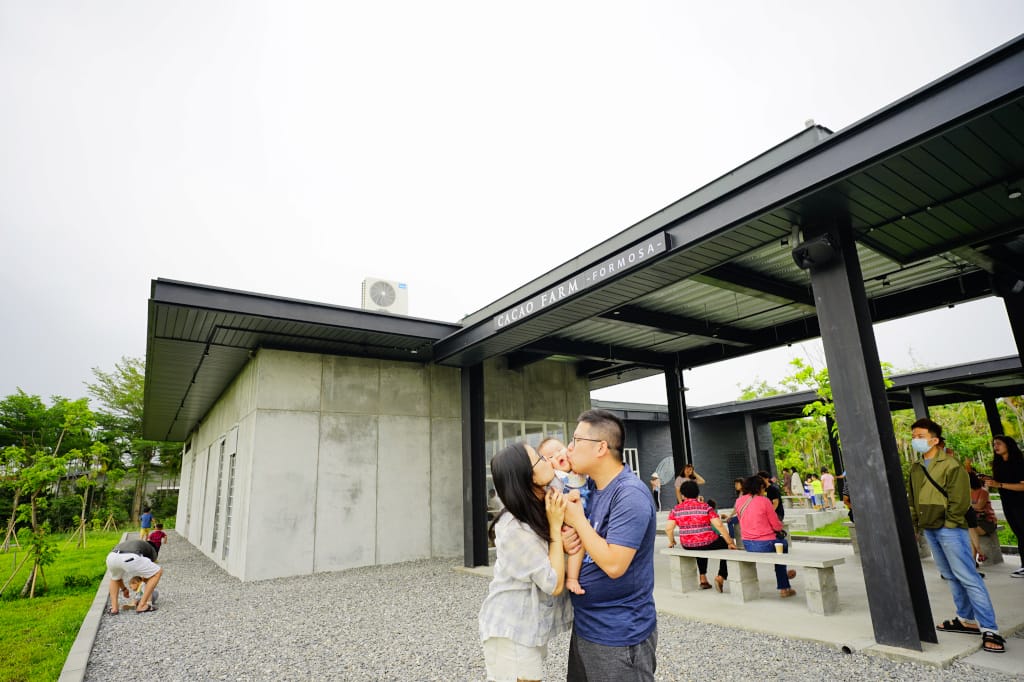 食記|屏東 Cacao Farm Formosa 福爾摩莎可可農場 清水模咖啡廳 2021屏東旅遊新景點推薦! - 第14張圖 食記|屏東 Cacao Farm Formosa 福爾摩莎可可農場 清水模咖啡廳 2021屏東旅遊新景點推薦!