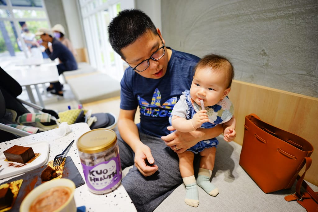 育兒分享｜郭老師寶寶米餅、嬰兒副食品(常溫粥) 台灣米餅無添加推薦！爸媽安心寶寶開心~