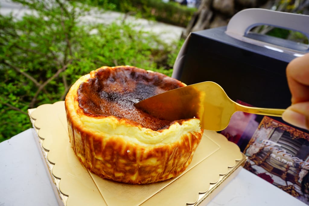 食記|宅配甜點 Jetezo Café巴斯克乳酪蛋糕 母親節蛋糕推薦! - 第6張圖 食記|宅配甜點 Jetezo Café巴斯克乳酪蛋糕 母親節蛋糕推薦!