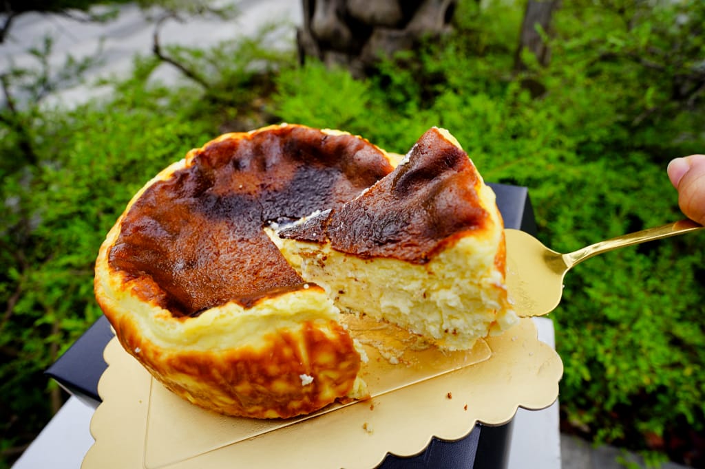 食記|宅配甜點 Jetezo Café巴斯克乳酪蛋糕 母親節蛋糕推薦! - 第7張圖 食記|宅配甜點 Jetezo Café巴斯克乳酪蛋糕 母親節蛋糕推薦!