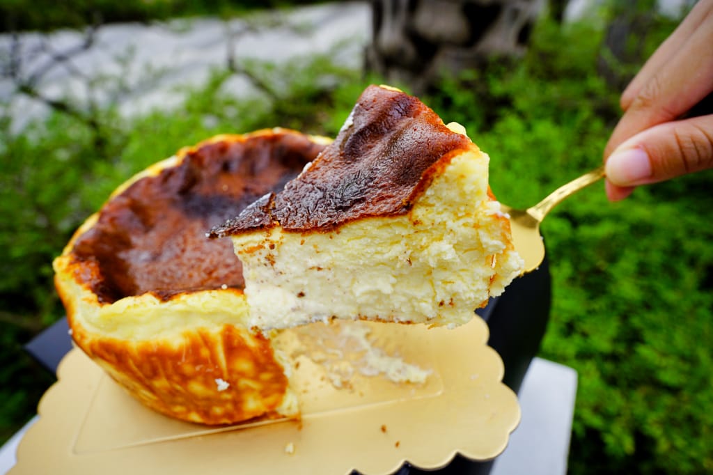 食記|宅配甜點 Jetezo Café巴斯克乳酪蛋糕 母親節蛋糕推薦! - 第8張圖 食記|宅配甜點 Jetezo Café巴斯克乳酪蛋糕 母親節蛋糕推薦!