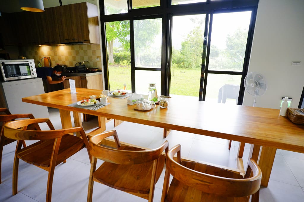 旅遊｜花蓮住宿推薦 飲山風 原木家具高質感設計 一泊一食花蓮民宿推薦！