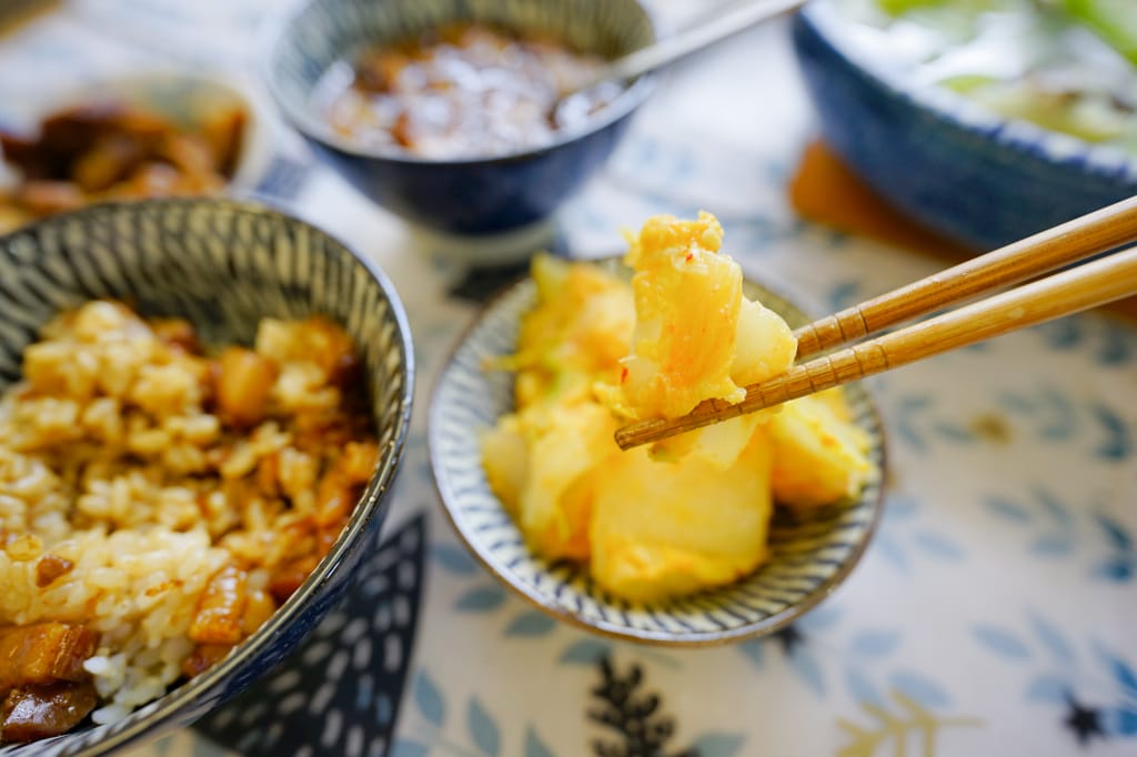 料理｜福聚號 抗疫美食冷凍宅配到府 黃金泡菜、魯肉飯、滷豬腳 防疫期間在家必買推薦！