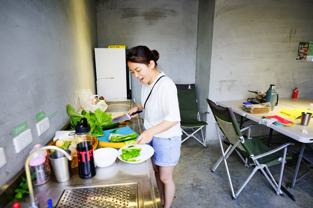 露營｜苗栗卓蘭 自然圈農場 免裝備親子露營推薦！BBQ+獨立溫泉池 一泊二食超輕鬆豪華露營