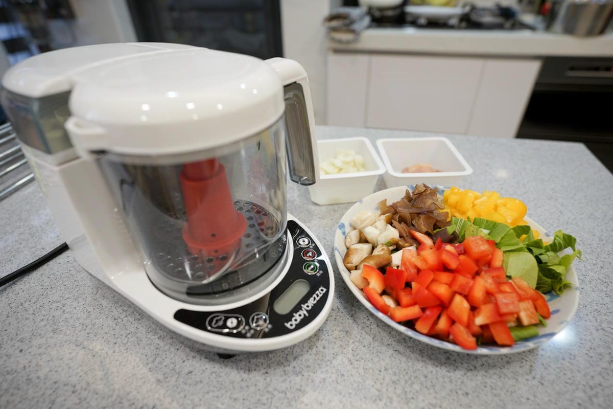 育兒分享｜babybrezza 副食品料理機推薦 嬰兒副食品輕鬆煮 蒸煮攪一機搞定！ 寶寶副食品食譜分享~