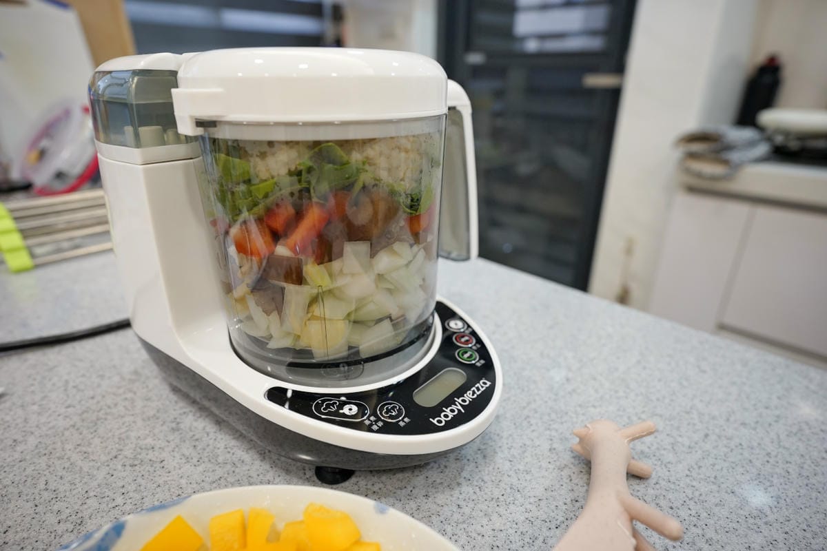 育兒分享｜babybrezza 副食品料理機推薦 嬰兒副食品輕鬆煮 蒸煮攪一機搞定！ 寶寶副食品食譜分享~