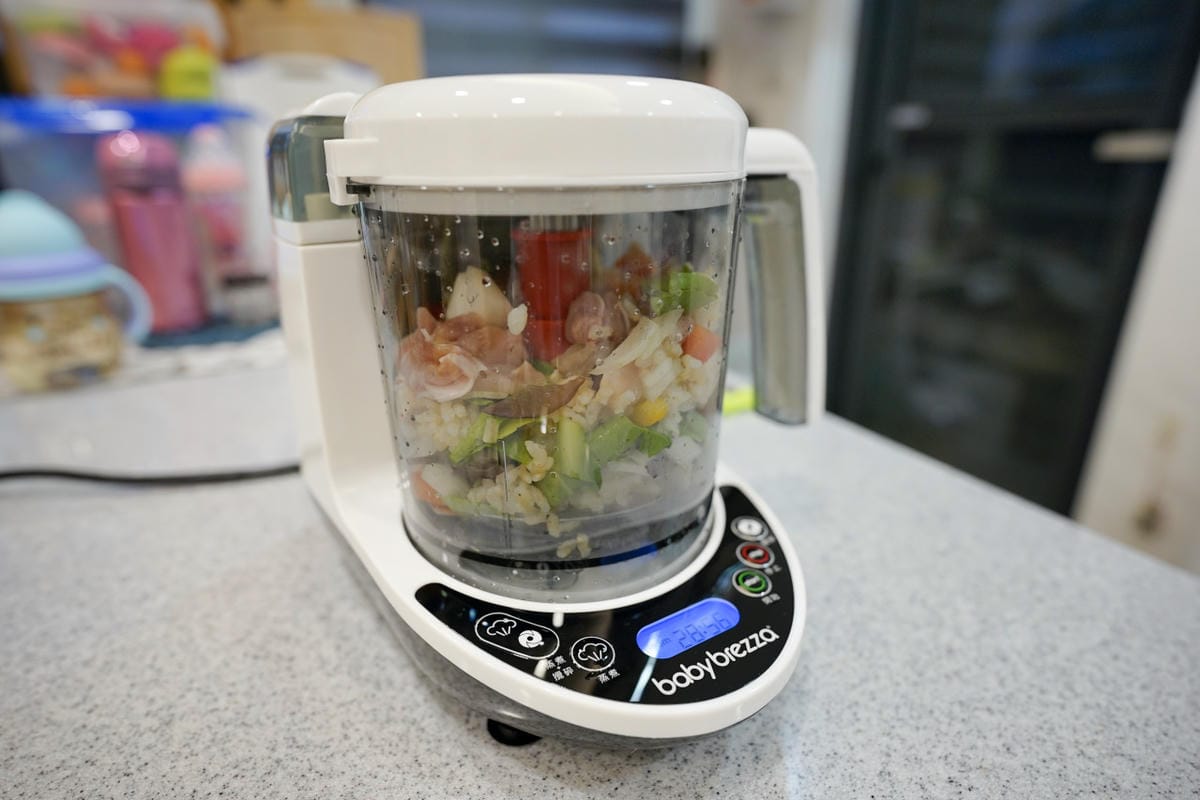育兒分享｜babybrezza 副食品料理機推薦 嬰兒副食品輕鬆煮 蒸煮攪一機搞定！ 寶寶副食品食譜分享~