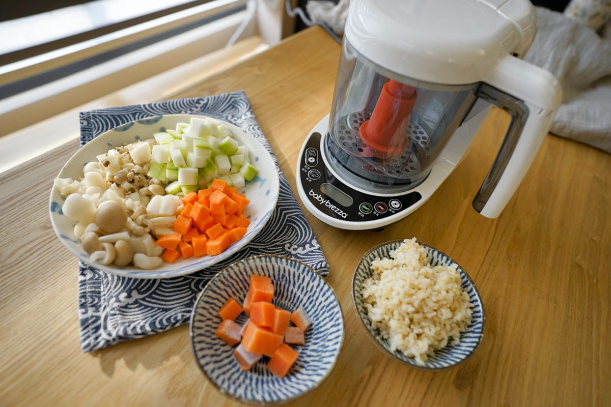 育兒分享｜babybrezza 副食品料理機推薦 嬰兒副食品輕鬆煮 蒸煮攪一機搞定！ 寶寶副食品食譜分享~