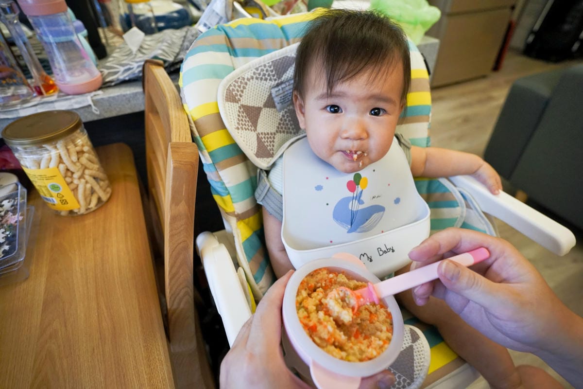 育兒分享｜babybrezza 副食品料理機推薦 嬰兒副食品輕鬆煮 蒸煮攪一機搞定！ 寶寶副食品食譜分享~