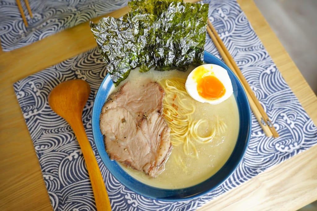 料理|桃園 豚戈屋台拉麵 冷凍宅配拉麵料理包 在家也能來碗熱呼呼的日式拉麵~ - 第6張圖 料理|桃園 豚戈屋台拉麵 冷凍宅配拉麵料理包 在家也能來碗熱呼呼的日式拉麵~