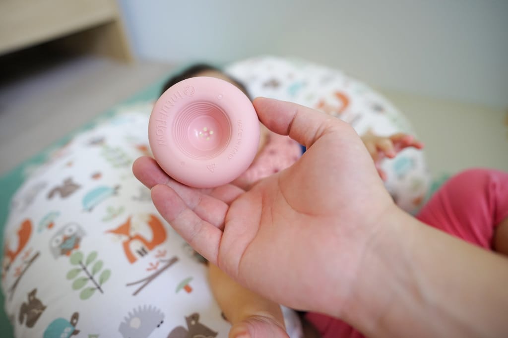 育兒好物|Chicco Perfect 5 完美防脹奶瓶 順暢喝奶PP奶瓶推薦!育兒好幫手-Boppy純棉多功能授乳枕、Chicco安撫奶嘴 - 第9張圖 育兒好物|Chicco Perfect 5 完美防脹奶瓶 順暢喝奶PP奶瓶推薦!育兒好幫手-Boppy純棉多功能授乳枕、Chicco安撫奶嘴