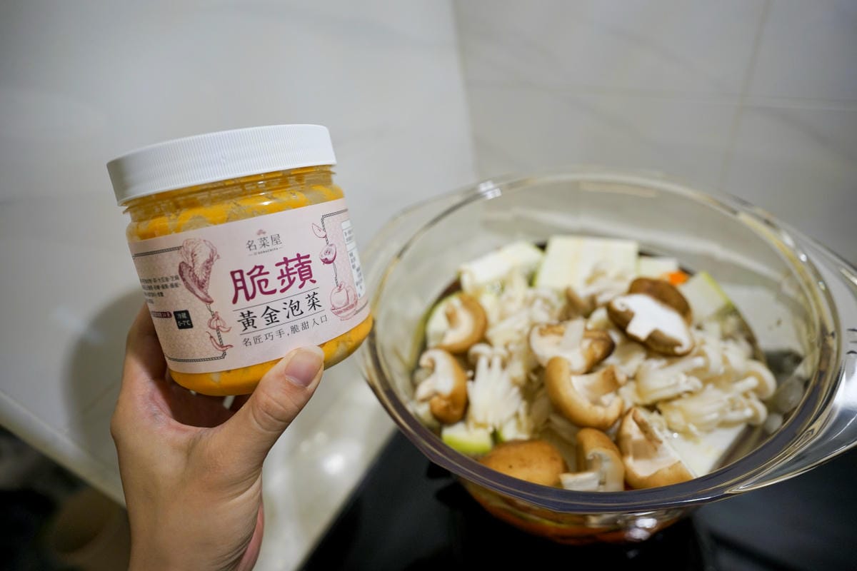 料理|名菜屋黃金水果泡菜 防疫泡菜料理推薦!蘋果泡菜炒豬肉、泡菜火鍋、鰻魚飯配柚香大根超美味~ - 第13張圖 料理|名菜屋黃金水果泡菜 防疫泡菜料理推薦!蘋果泡菜炒豬肉、泡菜火鍋、鰻魚飯配柚香大根超美味~