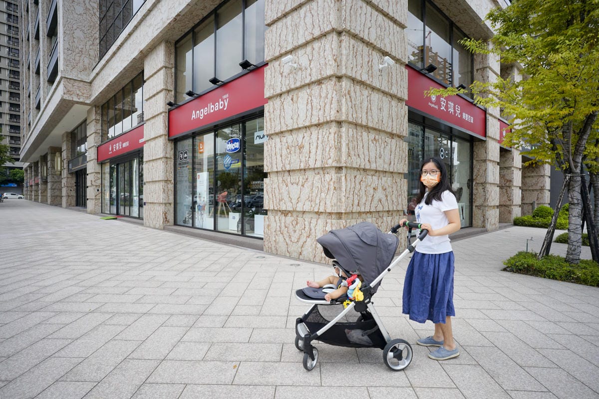 育兒分享｜桃園婦嬰用品店推薦！安琪兒婦嬰百貨(桃園旗艦店) STOKKE、Done by Deer、Nomi丹麥品牌齊全