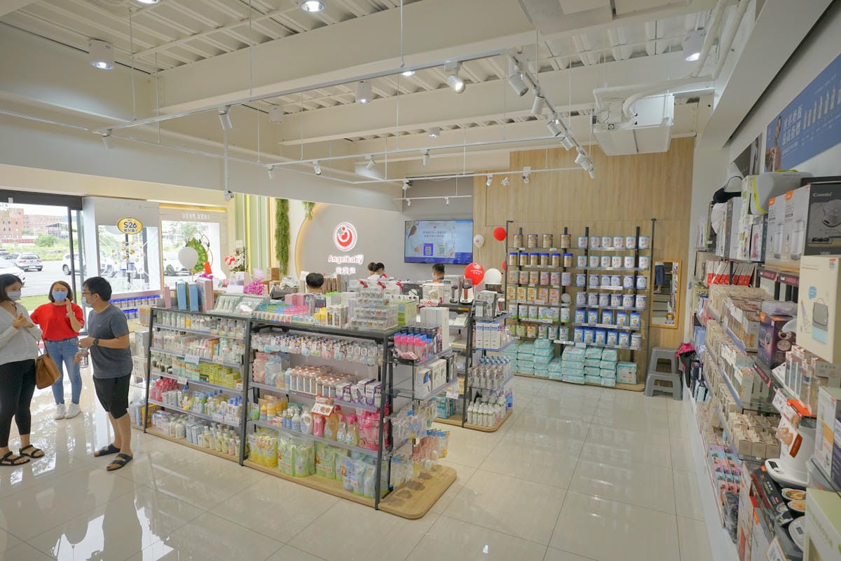 育兒分享｜桃園婦嬰用品店推薦！安琪兒婦嬰百貨(桃園旗艦店) STOKKE、Done by Deer、Nomi丹麥品牌齊全