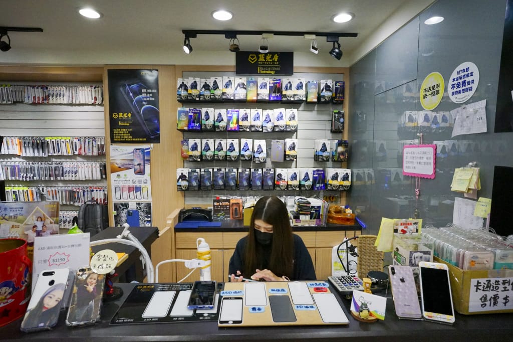 手機周邊｜桃園彩殼屋(龍安店) Samsung S20FE藍光盾保護貼 抗藍光必備！特約門市免費貼膜推薦-活動贈泰迪熊香氛