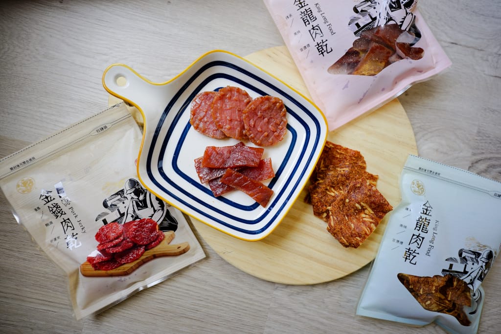 伴手禮|2021中秋禮盒推薦!金龍肉乾創始店 招牌肉乾年節好禮組,大人小孩都愛的肉紙肉乾~ - 第10張圖 伴手禮|2021中秋禮盒推薦!金龍肉乾創始店 招牌肉乾年節好禮組,大人小孩都愛的肉紙肉乾~