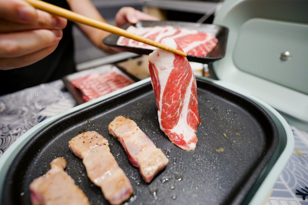 料理｜昭日堂燒肉 親愛的！我把燒肉店搬回家了~ 中秋烤肉新選擇，台中知名燒肉店肉片真空包宅配到府