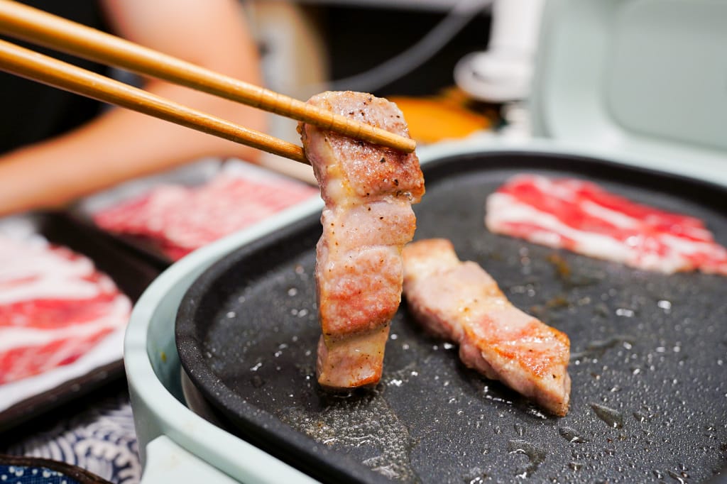 料理｜昭日堂燒肉 親愛的！我把燒肉店搬回家了~ 中秋烤肉新選擇，台中知名燒肉店肉片真空包宅配到府