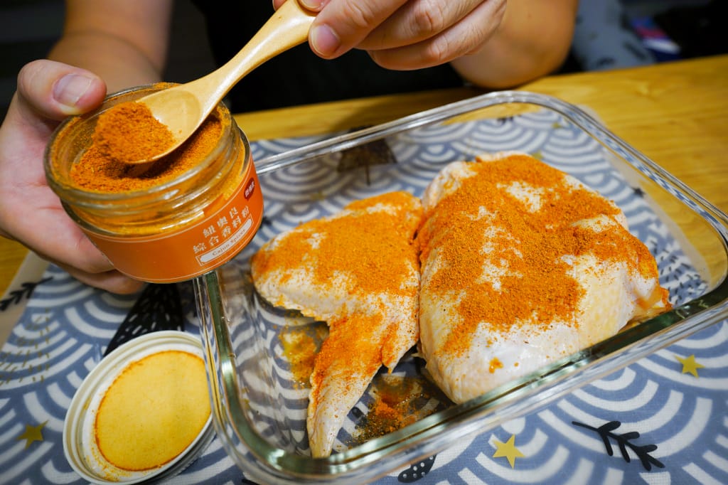料理｜香料食譜分享-零失敗懶人料理 紐奧良香烤雞翅、迷迭香煎松阪豬、五香香菇滷肉 搭配味旅Spices Journey 台灣調味料專賣品牌