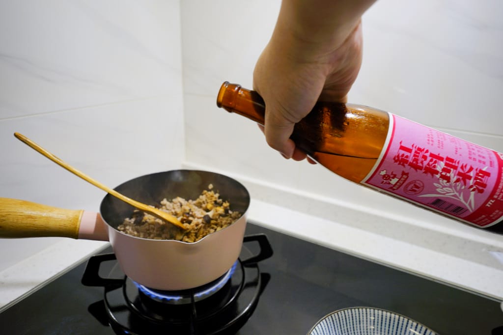 料理｜香料食譜分享-零失敗懶人料理 紐奧良香烤雞翅、迷迭香煎松阪豬、五香香菇滷肉 搭配味旅Spices Journey 台灣調味料專賣品牌