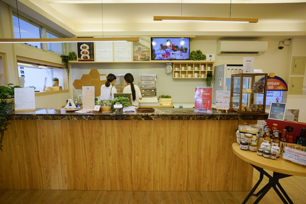 食記｜桃園 網路人氣美食 打包DABAO 打包包子1號店 創意口味獅子頭肉包、打拋豬肉包推薦！