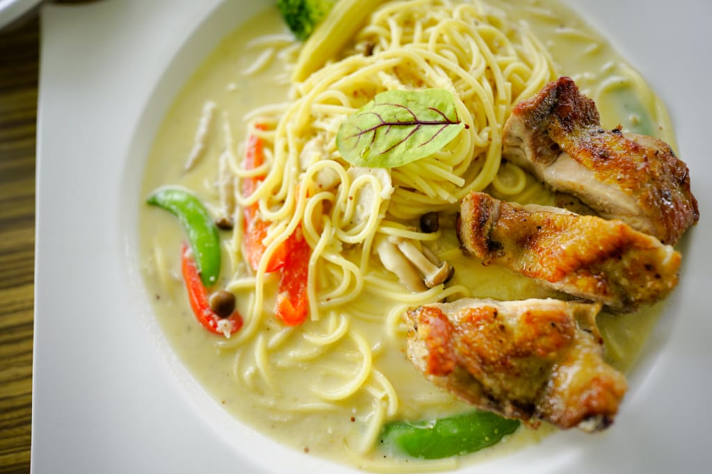 食記｜台南玉井 魔法森林景觀咖啡小餐館 森林環繞、玻璃天空步道 台南景觀餐廳推薦！