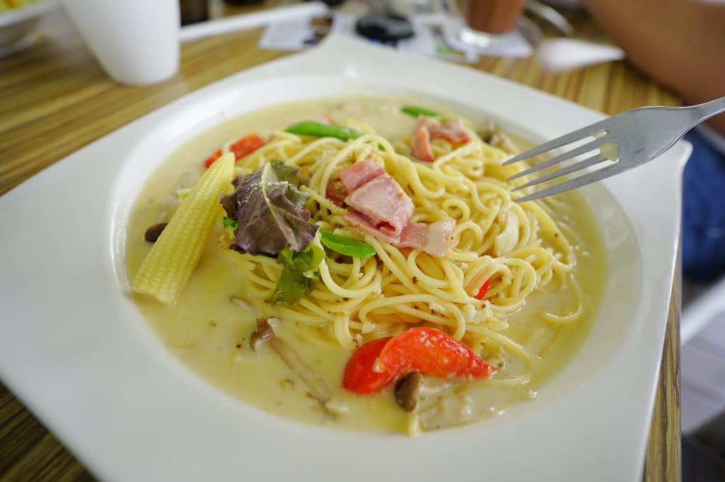 食記｜台南玉井 魔法森林景觀咖啡小餐館 森林環繞、玻璃天空步道 台南景觀餐廳推薦！