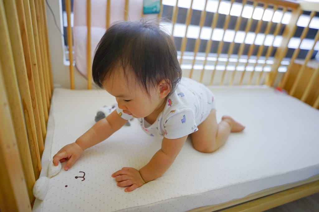 育兒分享｜嬰兒床墊推薦！cani生活有機棉 MIT透氣可水洗床墊 怕熱寶寶睡得安穩舒適的秘訣！