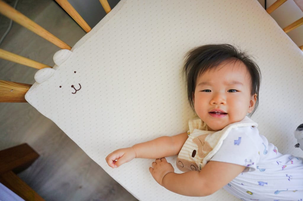 育兒分享｜嬰兒床墊推薦！cani生活有機棉 MIT透氣可水洗床墊 怕熱寶寶睡得安穩舒適的秘訣！