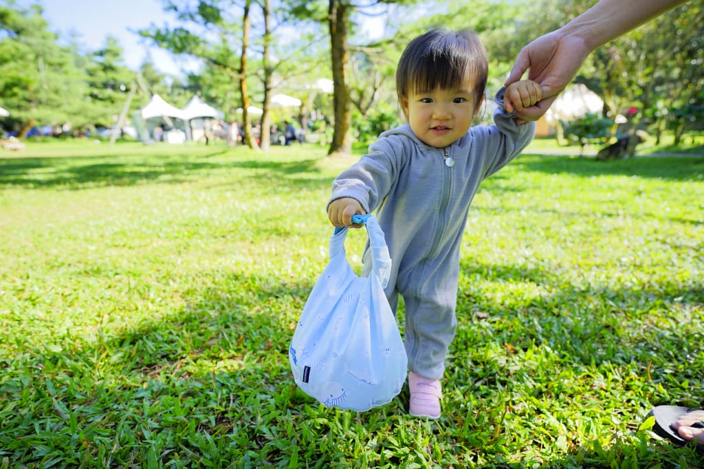 育兒分享｜Oui Bébé Bon 唯寶貝親子嚴選 Oui 空氣防水袋 環保輕量 寶寶餐袋、游泳袋多用途推薦！