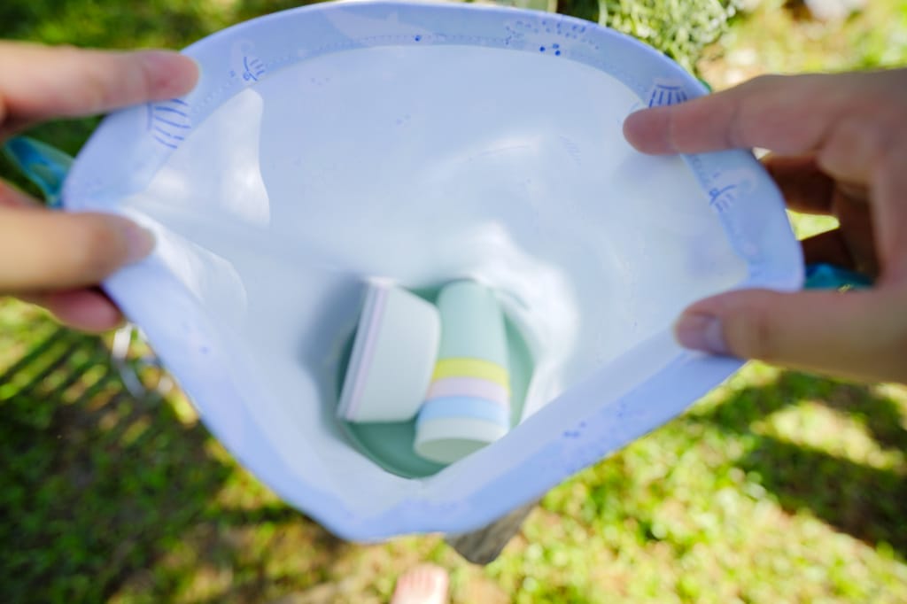 育兒分享｜Oui Bébé Bon 唯寶貝親子嚴選 Oui 空氣防水袋 環保輕量 寶寶餐袋、游泳袋多用途推薦！
