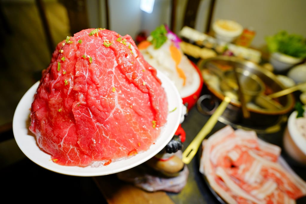 食記｜台北 小膳香成都麻辣火鍋 台北正宗四川麻辣火鍋推薦！今晚，誰來陪我喝花酒~