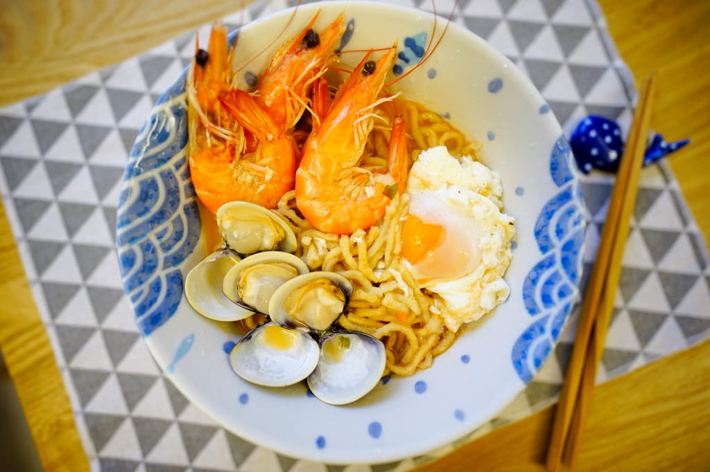 料理|海鮮鍋燒意麵(Alice商店-日本食器 沖繩鯨鯊陶瓷餐具 美濃燒新款拉麵碗、筷架上架~) - 第9張圖 料理|海鮮鍋燒意麵(Alice商店-日本食器 沖繩鯨鯊陶瓷餐具 美濃燒新款拉麵碗、筷架上架~)