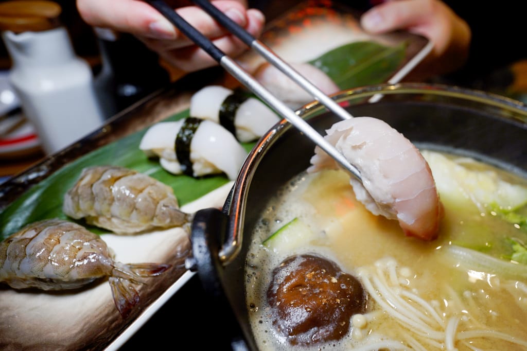 桃園食記|火鍋第一品牌「樂多多集團」旗下新品牌 日日鍋 日本職人鍋物專賣店(中壢大同店) 日式壽喜燒蔬菜吃到飽 桃園中壢火鍋推薦! - 第2張圖 桃園食記|火鍋第一品牌「樂多多集團」旗下新品牌 日日鍋 日本職人鍋物專賣店(中壢大同店) 日式壽喜燒蔬菜吃到飽 桃園中壢火鍋推薦!