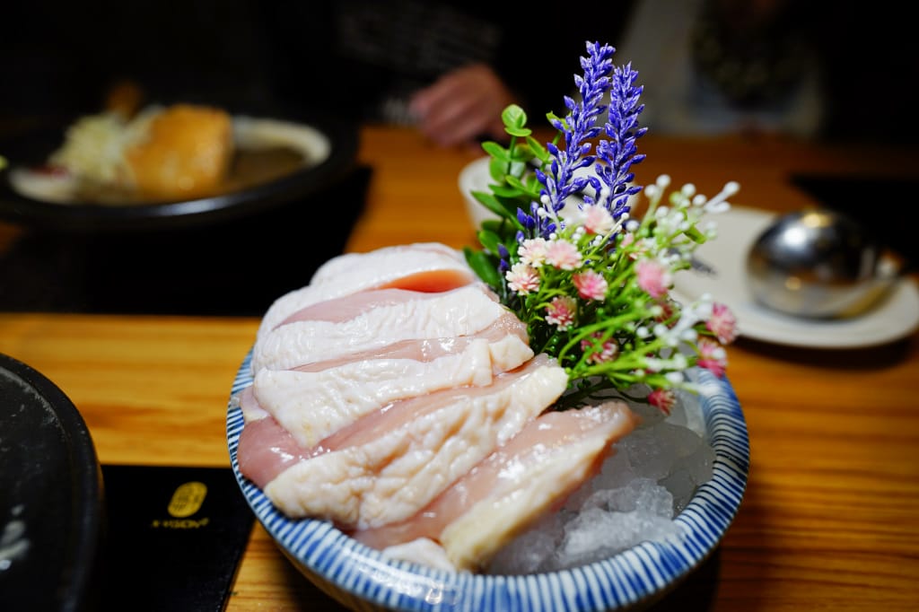 新北食記｜林口火鍋推薦！樂多多旗下排隊名店 狂一鍋新台式火鍋(林口昕境店) 台味創意火鍋、個人石頭火鍋 林口昕境廣場新選擇~