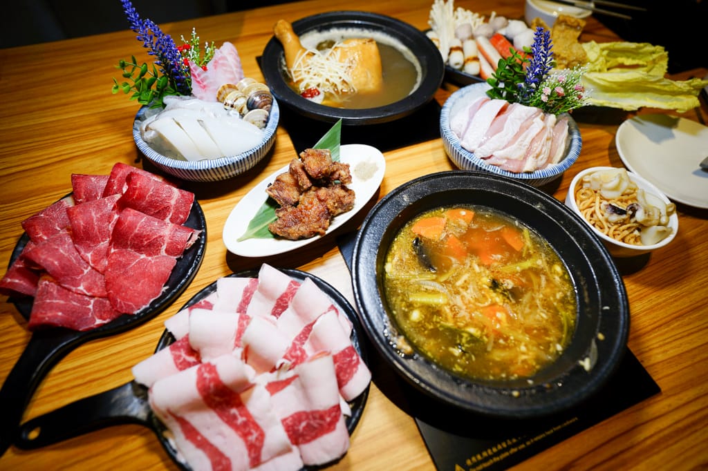新北食記｜林口火鍋推薦！樂多多旗下排隊名店 狂一鍋新台式火鍋(林口昕境店) 台味創意火鍋、個人石頭火鍋 林口昕境廣場新選擇~