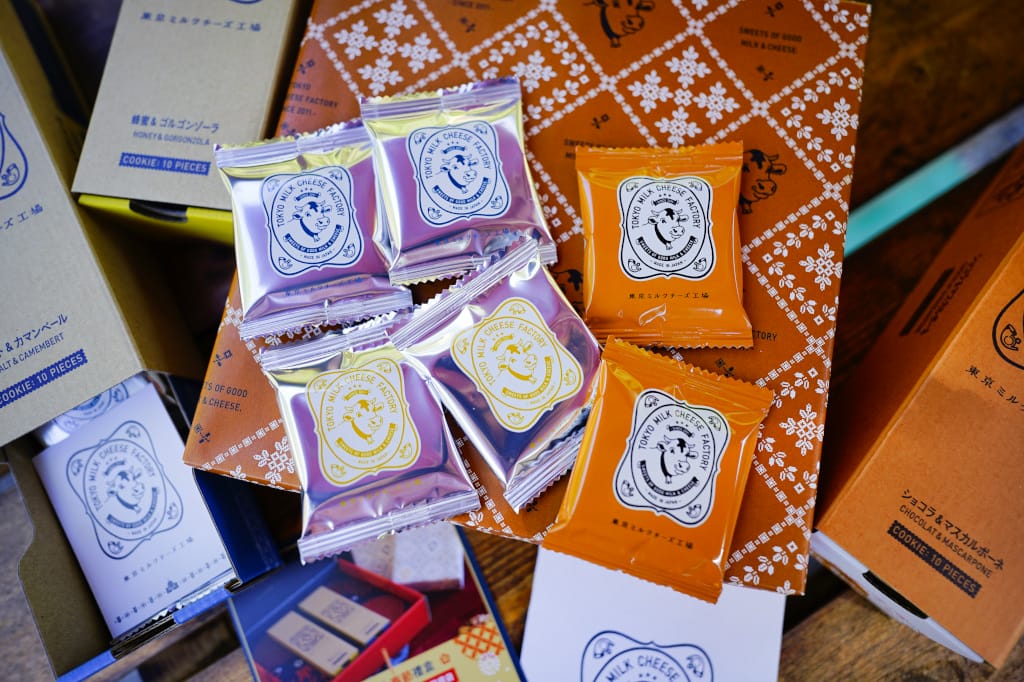 伴手禮|2022必買伴手禮 東京牛奶起司工房 新年伴手禮推薦!(海鹽起司夾心餅乾、蜂蜜起司夾心餅乾、巧克力起司夾心餅乾) - 第7張圖 伴手禮|2022必買伴手禮 東京牛奶起司工房 新年伴手禮推薦!(海鹽起司夾心餅乾、蜂蜜起司夾心餅乾、巧克力起司夾心餅乾)