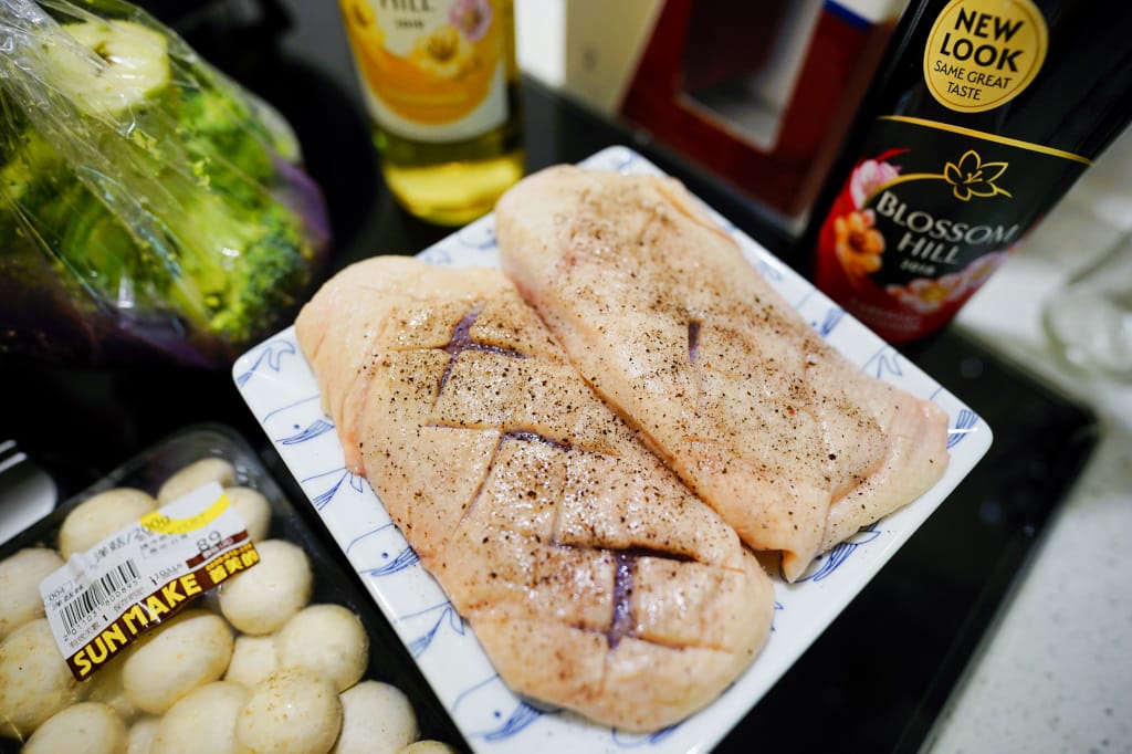 料理｜零失敗煎牛排秘訣 WMF Steak Profi牛排專用陶瓷平底煎鍋(不含PFOA) 一鍋在手，輕鬆端出五星級專業牛排料理！
