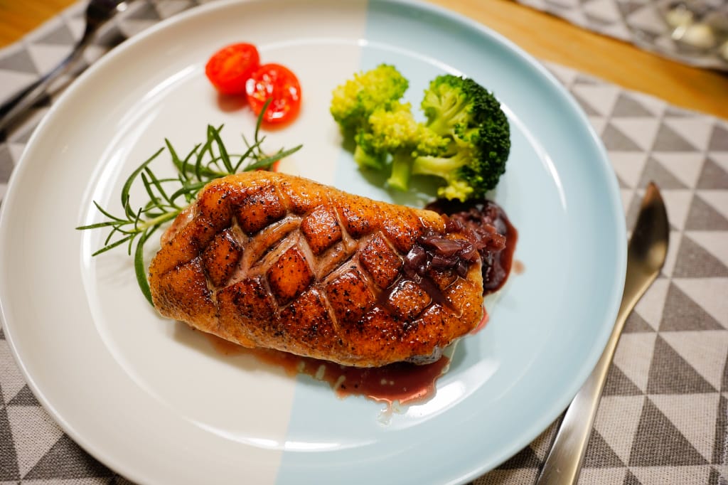 料理|嫩煎鴨胸佐紅酒醬食譜 Blossom Hill百花之丘夏多內白葡萄酒、百花之丘卡本內紅葡萄酒 全聯紅酒推薦!經典紅酒入菜,在家享受生日大餐~ - 第16張圖 料理|嫩煎鴨胸佐紅酒醬食譜 Blossom Hill百花之丘夏多內白葡萄酒、百花之丘卡本內紅葡萄酒 全聯紅酒推薦!經典紅酒入菜,在家享受生日大餐~