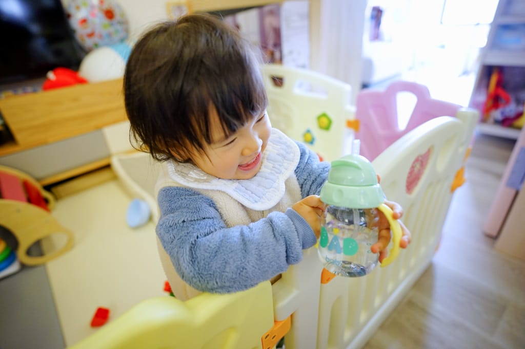 親子育兒｜bab培寶玩想像奶瓶 陪著孩子用想像力一起探索世界！玩想像PPSU奶瓶、TRITAN奶瓶、練習水杯推薦！