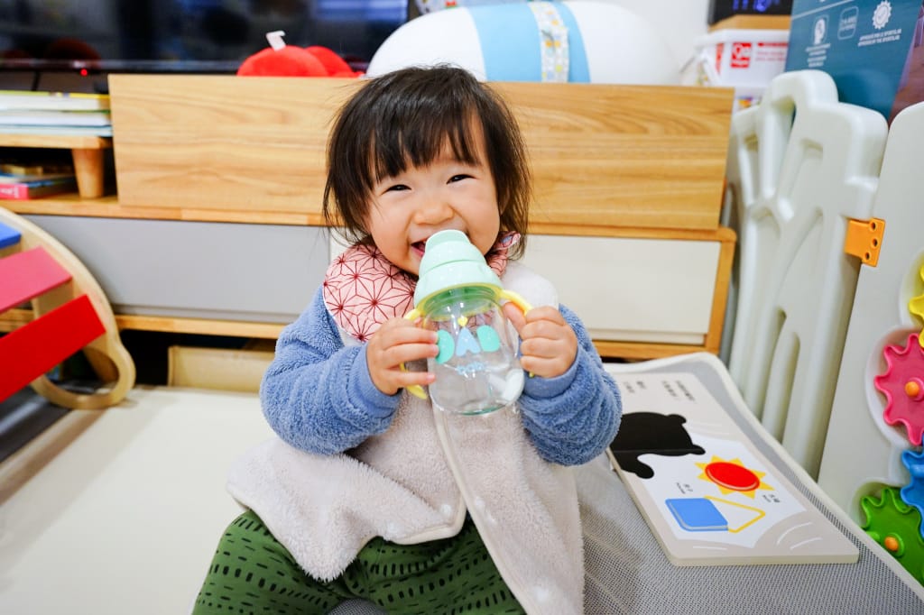 親子育兒｜bab培寶玩想像奶瓶 陪著孩子用想像力一起探索世界！玩想像PPSU奶瓶、TRITAN奶瓶、練習水杯推薦！