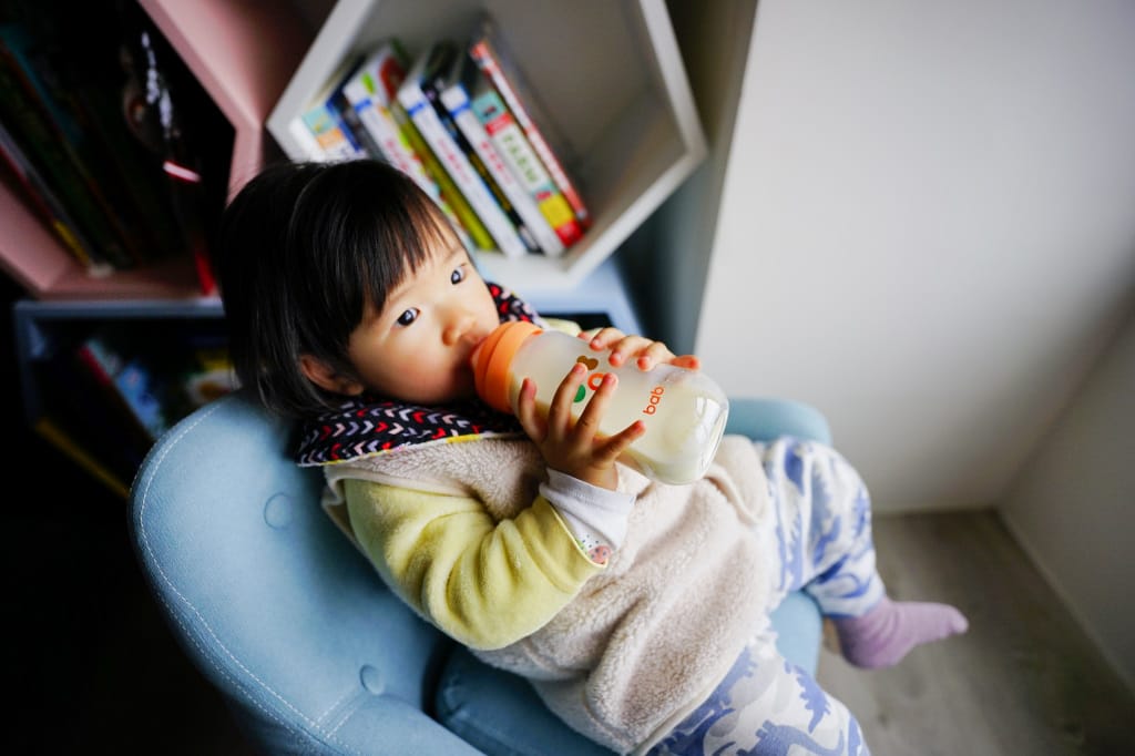 親子育兒｜bab培寶玩想像奶瓶 陪著孩子用想像力一起探索世界！玩想像PPSU奶瓶、TRITAN奶瓶、練習水杯推薦！