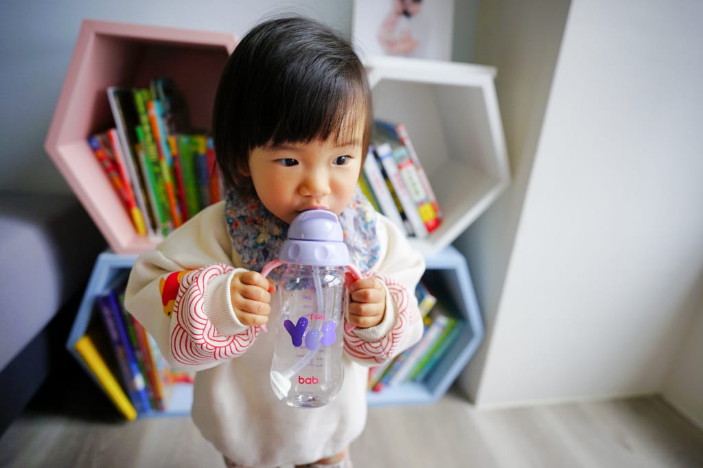 親子育兒｜bab培寶玩想像奶瓶 陪著孩子用想像力一起探索世界！玩想像PPSU奶瓶、TRITAN奶瓶、練習水杯推薦！