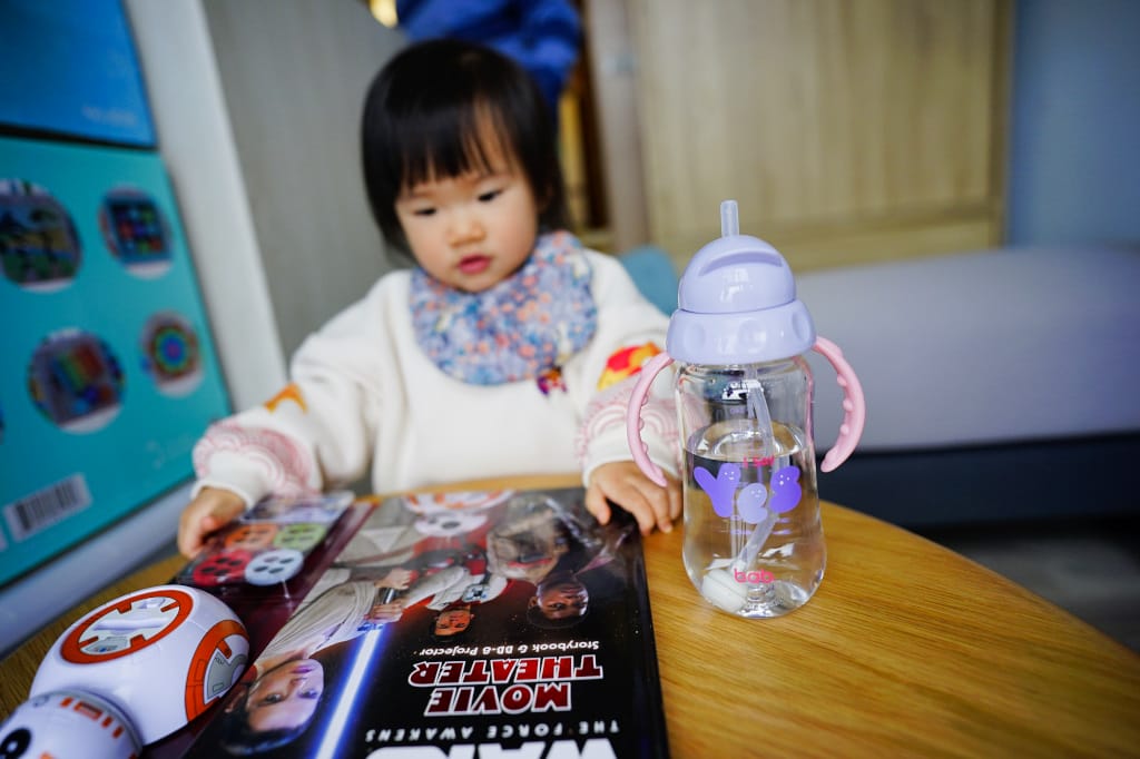 親子育兒｜bab培寶玩想像奶瓶 陪著孩子用想像力一起探索世界！玩想像PPSU奶瓶、TRITAN奶瓶、練習水杯推薦！
