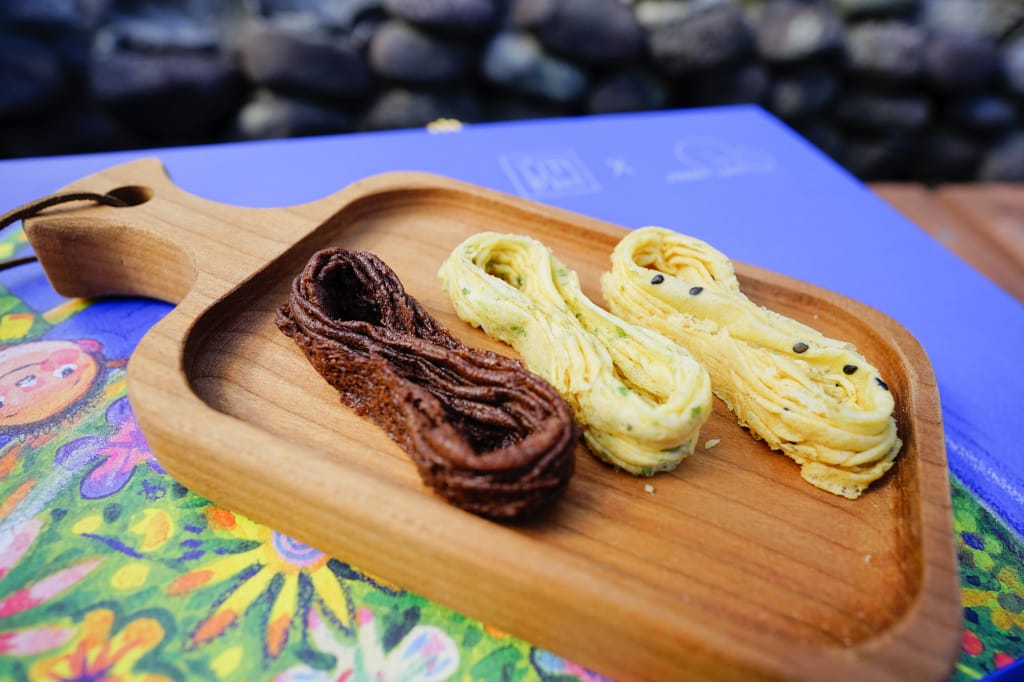 伴手禮|六月初一X幾米聯名彌月禮盒 8結蛋捲 蛋捲界團購冠軍、彌月禮盒推薦!(憑媽媽手冊可申請試吃) - 第14張圖 伴手禮|六月初一X幾米聯名彌月禮盒 8結蛋捲 蛋捲界團購冠軍、彌月禮盒推薦!(憑媽媽手冊可申請試吃)