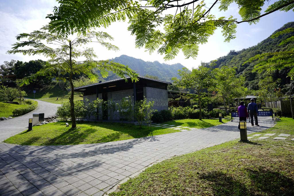 旅遊住宿｜台南 龜丹六二溫泉山房 獨立湯屋/大眾池 午餐火鍋很優秀，台南溫泉泡湯推薦！ - 奇奇一起玩樂趣