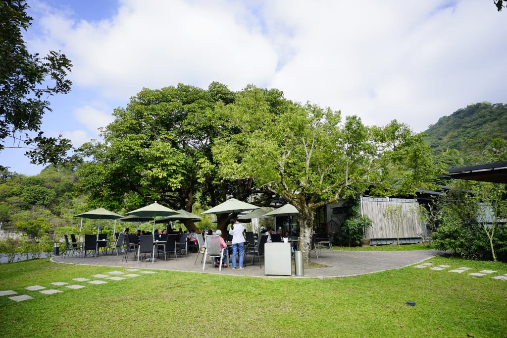 旅遊住宿｜台南 龜丹六二溫泉山房 獨立湯屋/大眾池 午餐火鍋很優秀，台南溫泉泡湯推薦！ - 奇奇一起玩樂趣