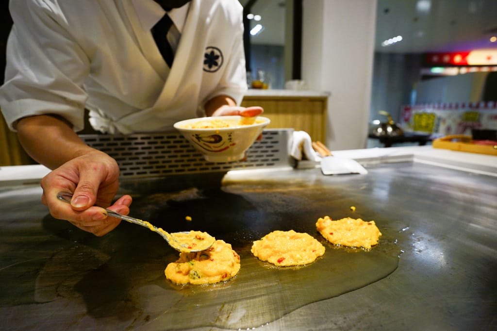 新北食記｜肉多多火鍋新品牌 明水然・樂(林口昕境店) 林口日式鐵板燒 日本A5和牛、龍蝦三吃 無菜單料理推薦！昕境廣場餐廳新開幕~ - 奇奇一起玩樂趣