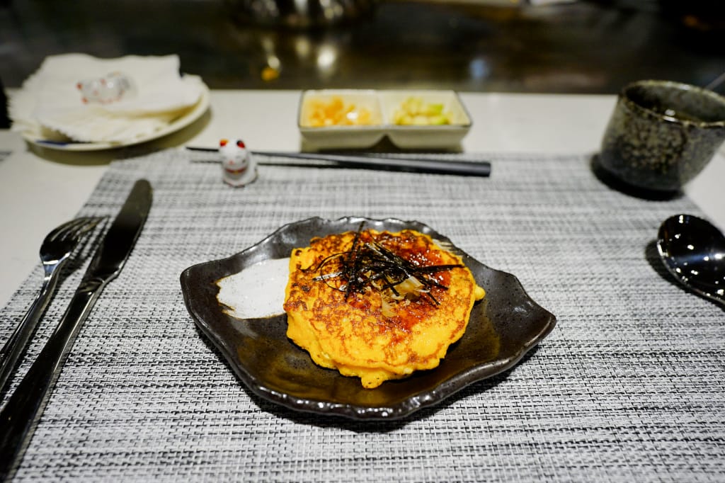 新北食記｜肉多多火鍋新品牌 明水然・樂(林口昕境店) 林口日式鐵板燒 日本A5和牛、龍蝦三吃 無菜單料理推薦！昕境廣場餐廳新開幕~ - 奇奇一起玩樂趣